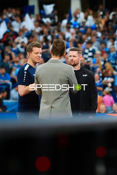 Gespräch an der Seitenlinie