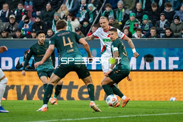 Ballkontrolle und Verteidigung