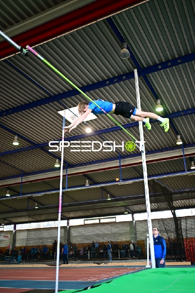 Németh Miklós (388; USC Mainz) beim Stabhochsprung