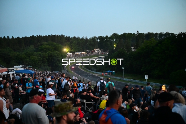 Zuschauer am Nürburgring