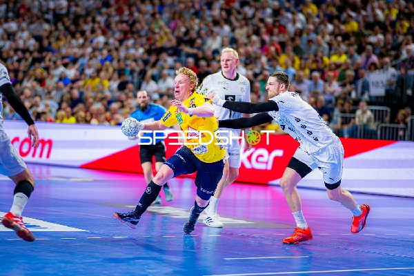Handball I Herren I Saison 2024-2025 I DHB-Pokal I Halbfinale I Rhein-Neckar Löwen - THW Kiel I 12.04.2025