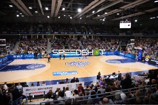 Stadion-Szene mit Publikum