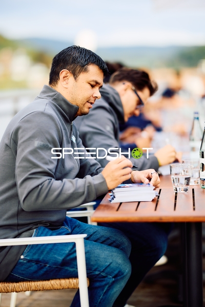 Coach bei Teamvorstellung