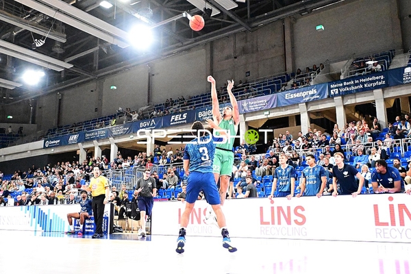 Zweikampf um den Ball