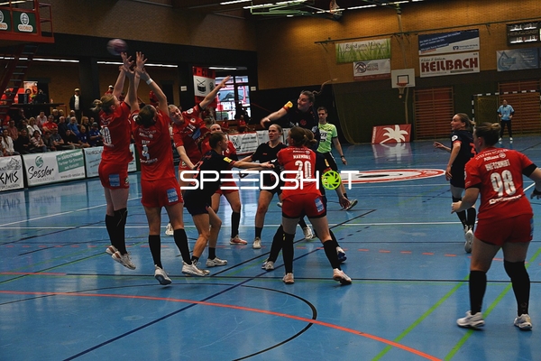 Abwehraktion der Kurpfalz Bären gegen Mainz 05