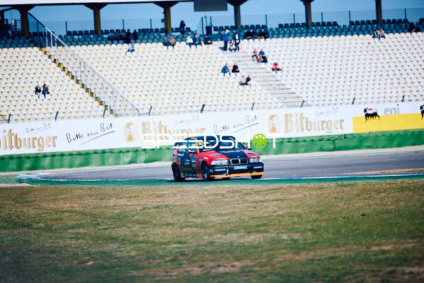 Maximilian Kochendörfer fährt während der DMV Goodyear Racing Days