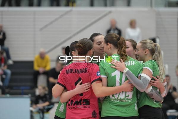 Anke Waelkens (12; USC Münster) jubelt