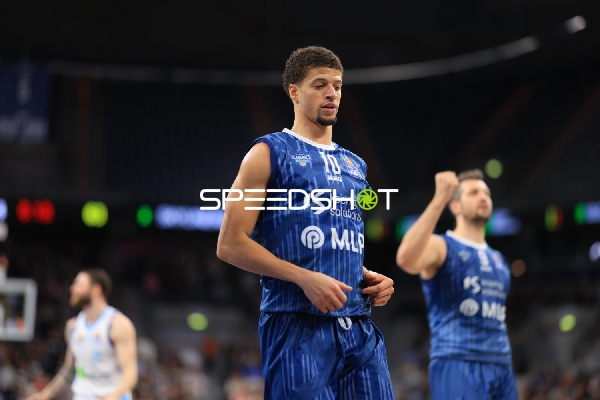 Szene mit Samuell Williamson (10; MLP Academics Heidelberg)