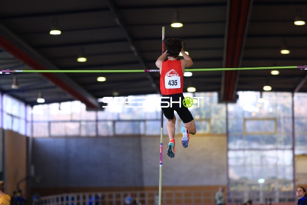 435; USC Mainz beim Stabhochsprung