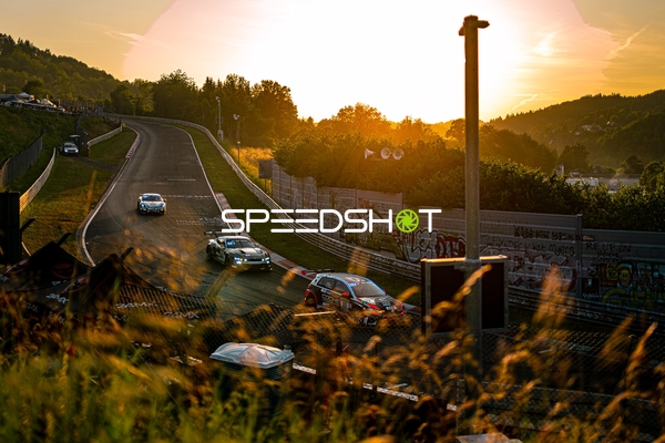 Rennfahrzeuge auf der Nordschleife