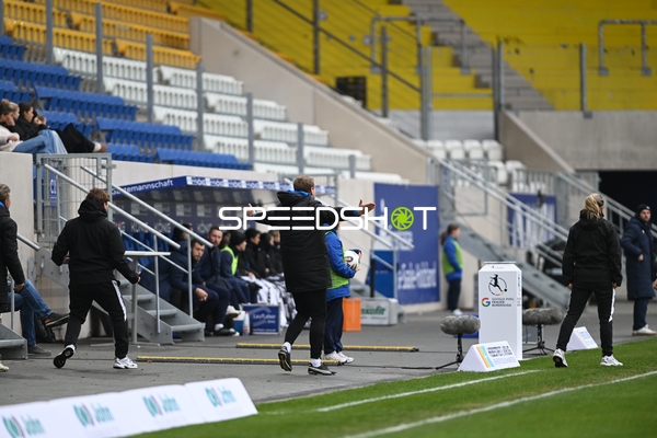 Trainer an der Seitenlinie