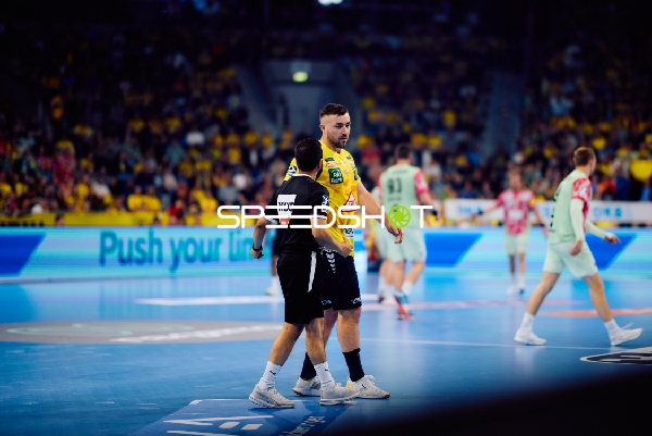 Jannik Kohlbacher in Aktion