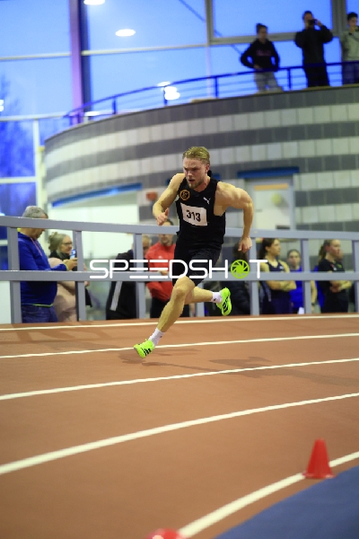 Hohmann Tobias (313; SSC Koblenz-Karthause) sprintet