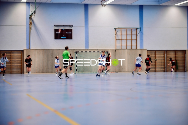 Spielszene in der Handballhalle
