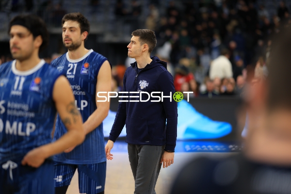 Szene mit Mateo Seric (21; MLP Academics Heidelberg), Erol Ersek (11; MLP Academics Heidelberg) und Dusan Neskovic (7; MLP Academics Heidelberg)