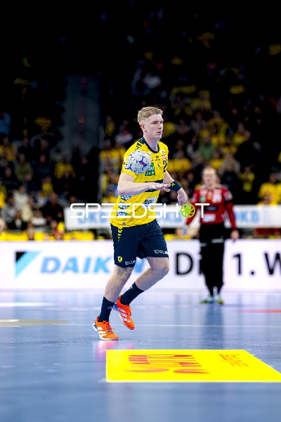 Wurf von Haukur Thrastarson (25; Rhein Neckar Löwen)