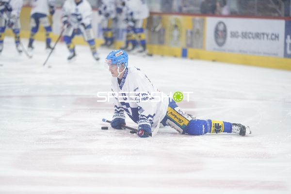 0; EHC Kloten auf dem Eis