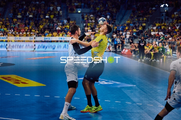 Zweikampf um den Ball