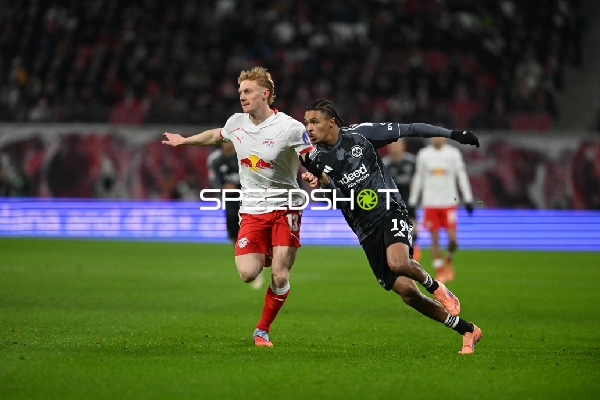 Zweikampf um den Ball