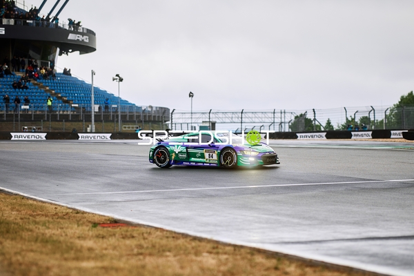 Eastalent Racing Team (84): Christian Klien, Max Hofer, Norbert Siedler, Simon Reicher auf nasser Strecke