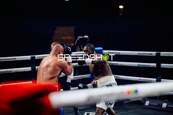 Boxkampf in der Ringside Zone