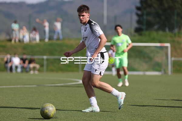 Spielszene zwischen FV Fortuna Heddesheim und FC-Astoria Walldorf II