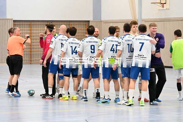 Team-Besprechung von TV Edingen