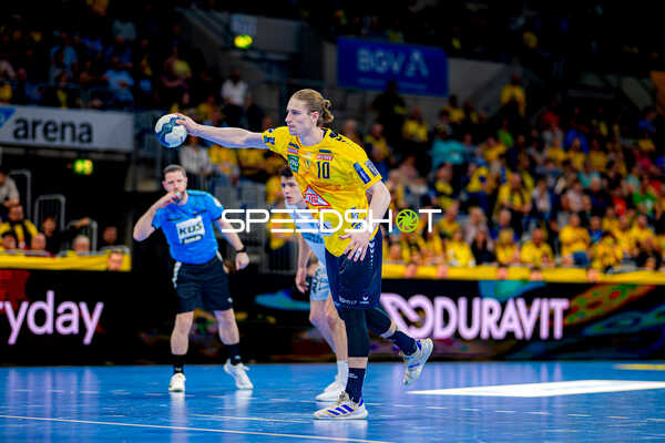 Spieler wirft den Ball