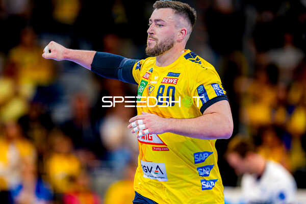 Spieler jubelt bei Rhein-Neckar Löwen
