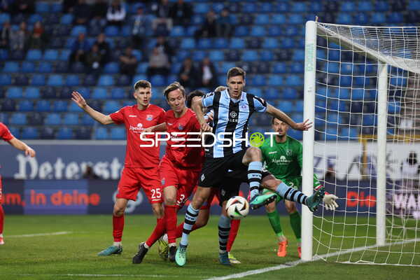 Defensive Aktion am Tor