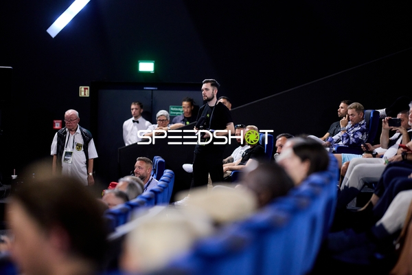 Ringside-Zone Face-Off Pressekonferenz