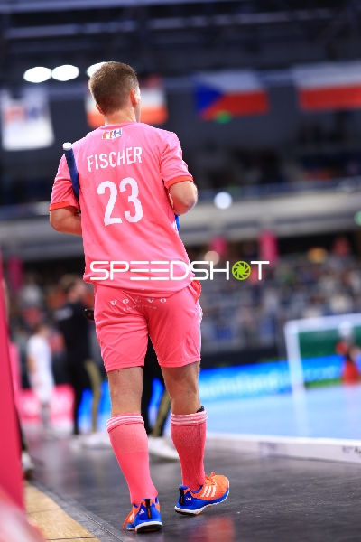 Bastian THOMA (23; Schweiz) am Spielfeldrand