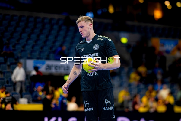 Pass von Nico Schöttle (8; TVB 1898 Stuttgart)