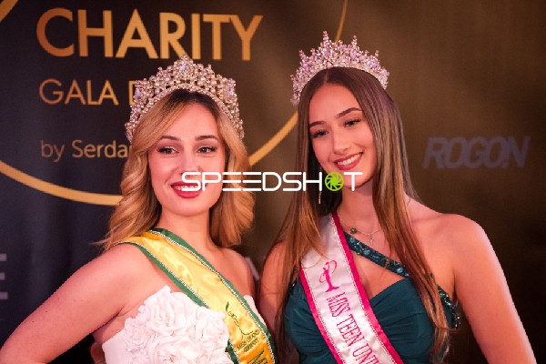 Award-Verleihung beim Charity Gala Dinner