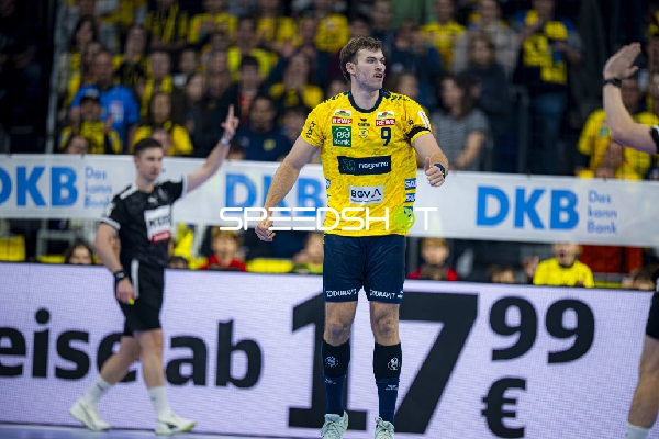 Spieler Steven Plucnar Jacobsen (9; Rhein Neckar Löwen) auf dem Feld