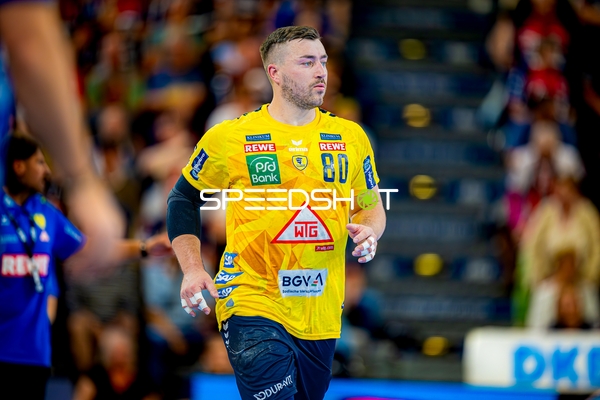 Spieler läuft Jannik Kohlbacher (80;Rhein Neckar Löwen)