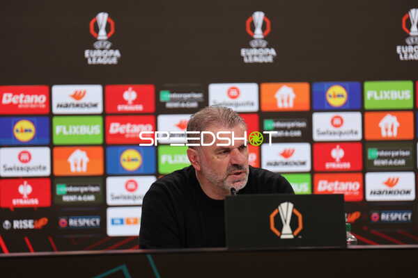 Trainer Pressekonferenz