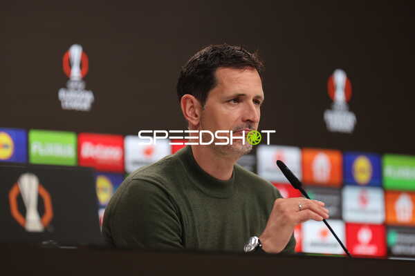 Pressekonferenz nach Spiel