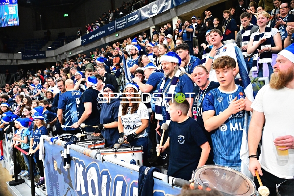 Fan-Szene in der MLP Academics Fankurve