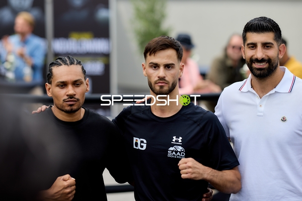 Ringside-Zone Face-Off