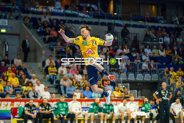 Patrick Groetzki (24, Rhein Neckar Löwen) Sprungwurf