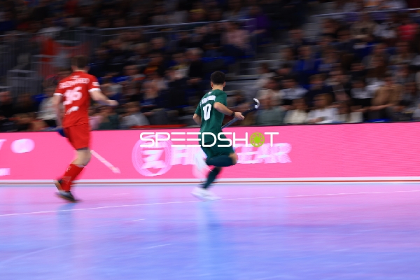 Quentin HALFMANN (10; Portugal) mit Ball