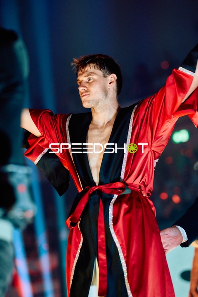 Boxer in Ringside Zone