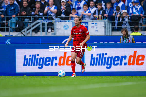 Ballführung Jannis Heuer (24, 1. FC Kaiserslautern)