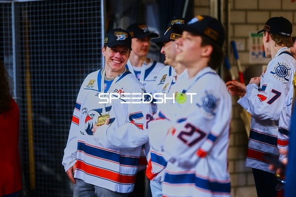 Meisterschaftsfeier der Jungadler Mannheim