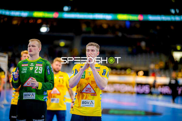 Applaus David Späth (29;Rhein Neckar Löwen), Tim Nothdurft (8;Rhein Neckar Löwen)