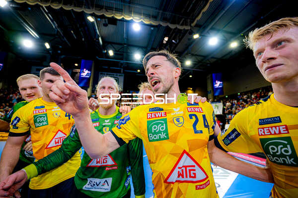 Torwartjubel Mikael Appelgren (1;Rhein Neckar Löwen), David Späth (29;Rhein Neckar Löwen), Patrick Groetzki (24;Rhein Neckar Löwen)