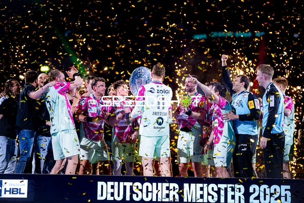 Füchse Berlin feiern Meistertitel