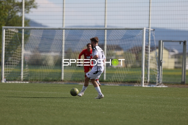 FV Fortuna Heddesheim Spieler mit Ballkontrolle