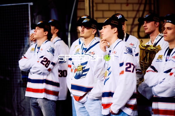 Jungadler Mannheim feiern Titelgewinn